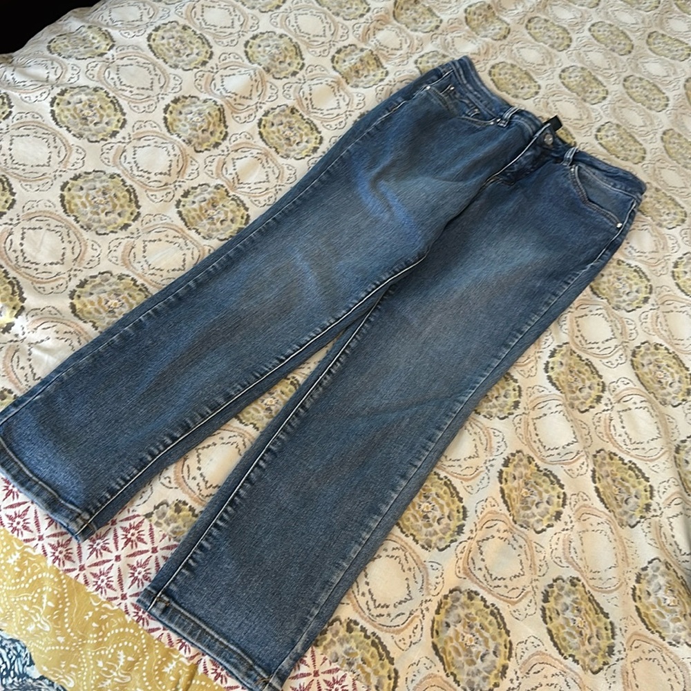 Joseph Ribcoff Denim jeans. Stretch. Size 10 great fit and in great condition.